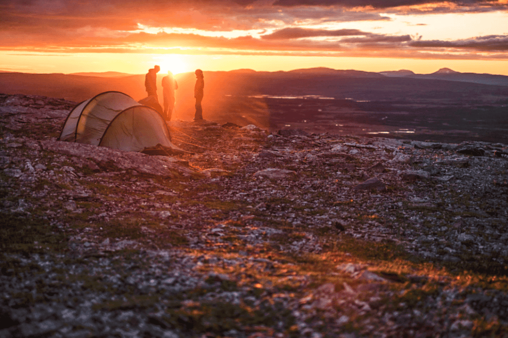 hiking sleep in tent
